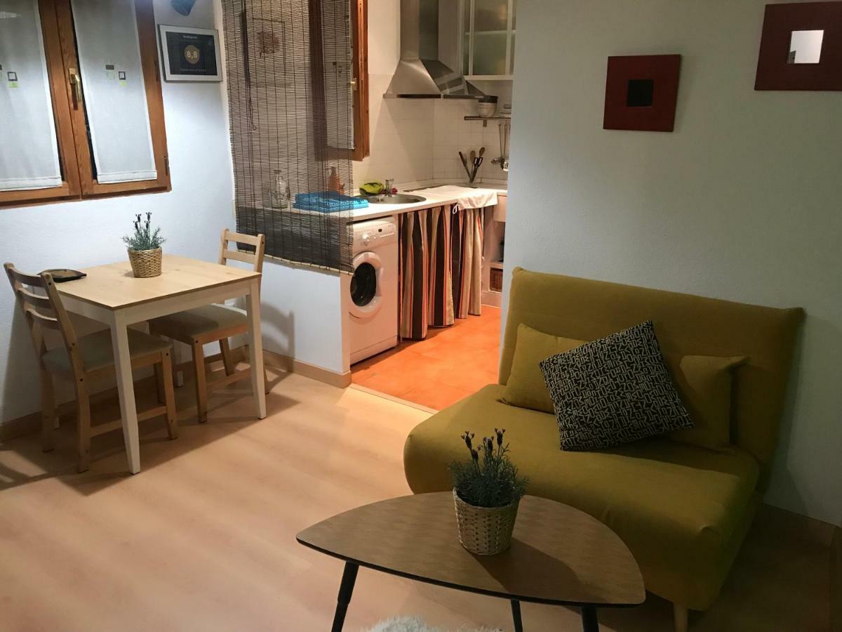 Apartamento En Corrala Madrid Exterior foto